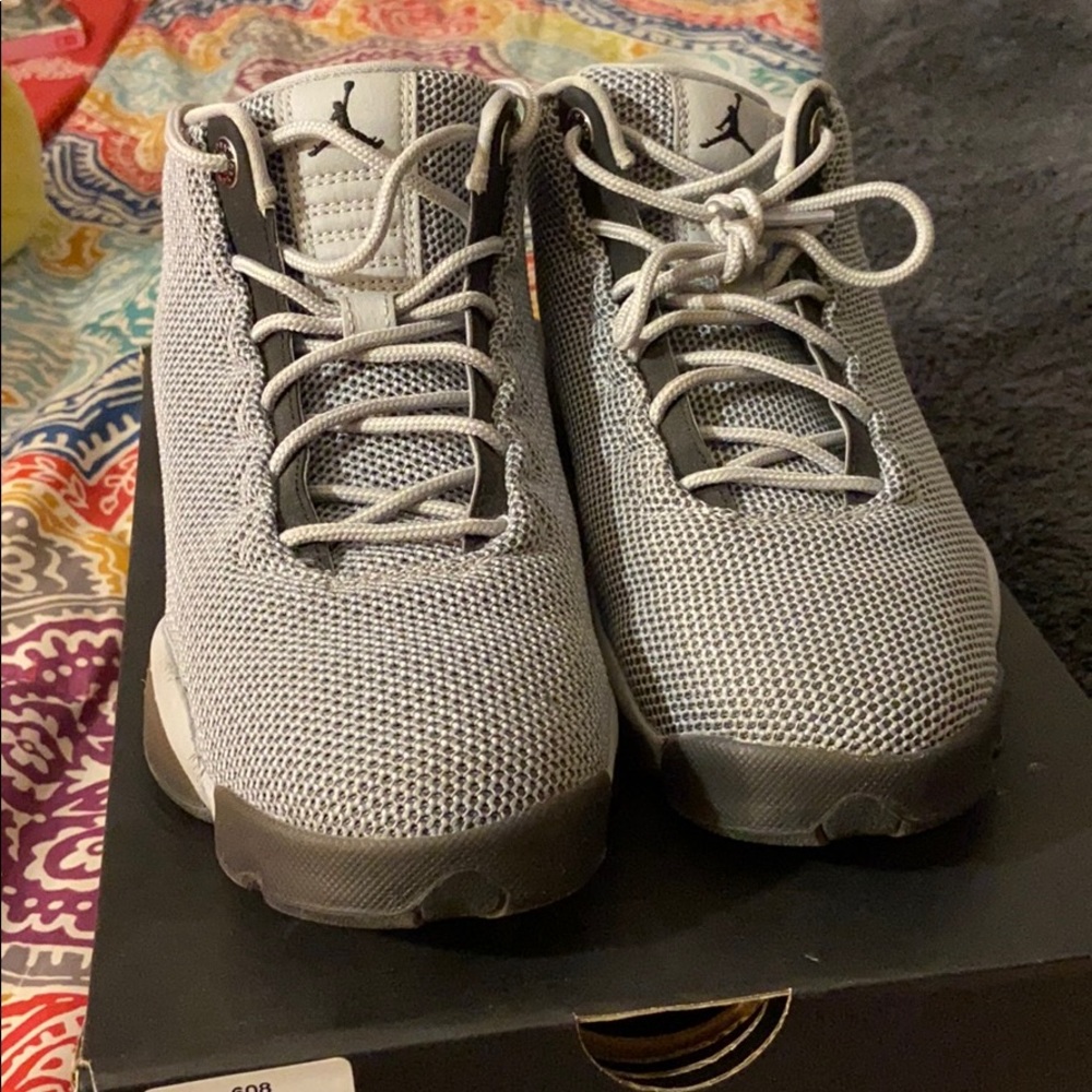 Jordan horizon low bg